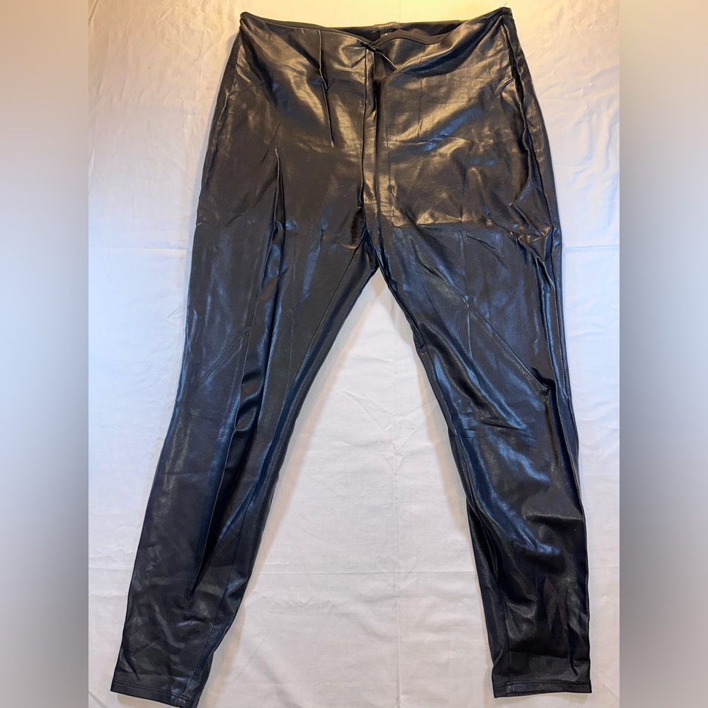 Halogen Vegan black Leather leggings Pants Women Size xl Soft Black Lined